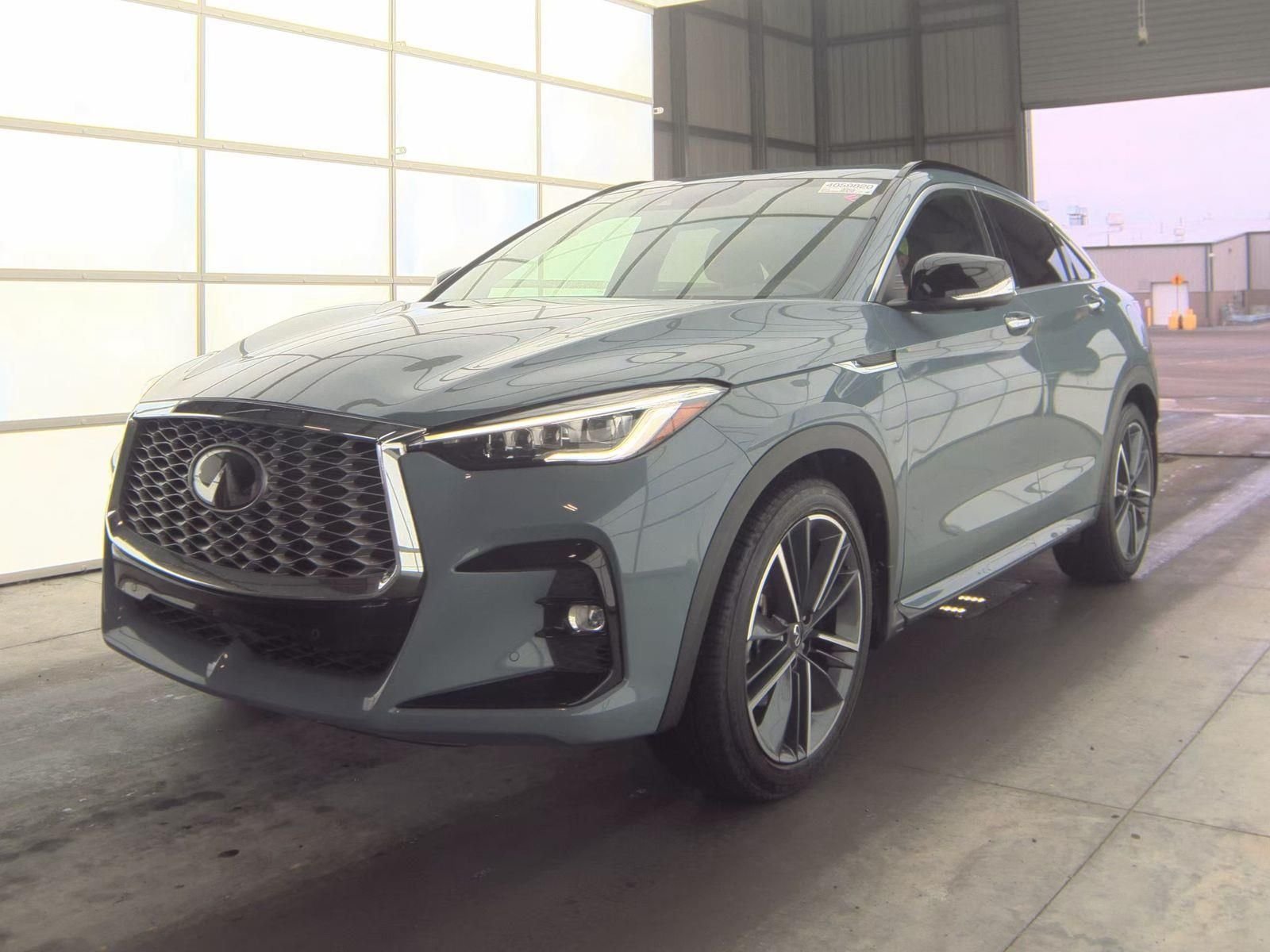 Certified Used 2025 Gray INFINITI ESSENTIAL image 13