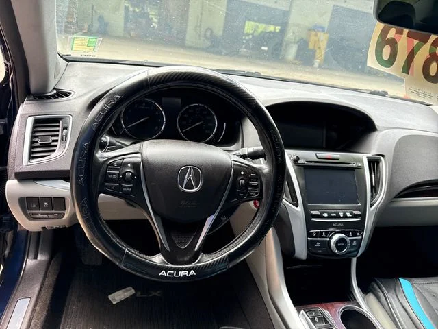 Used 2016  Acura V6 Tech image 17