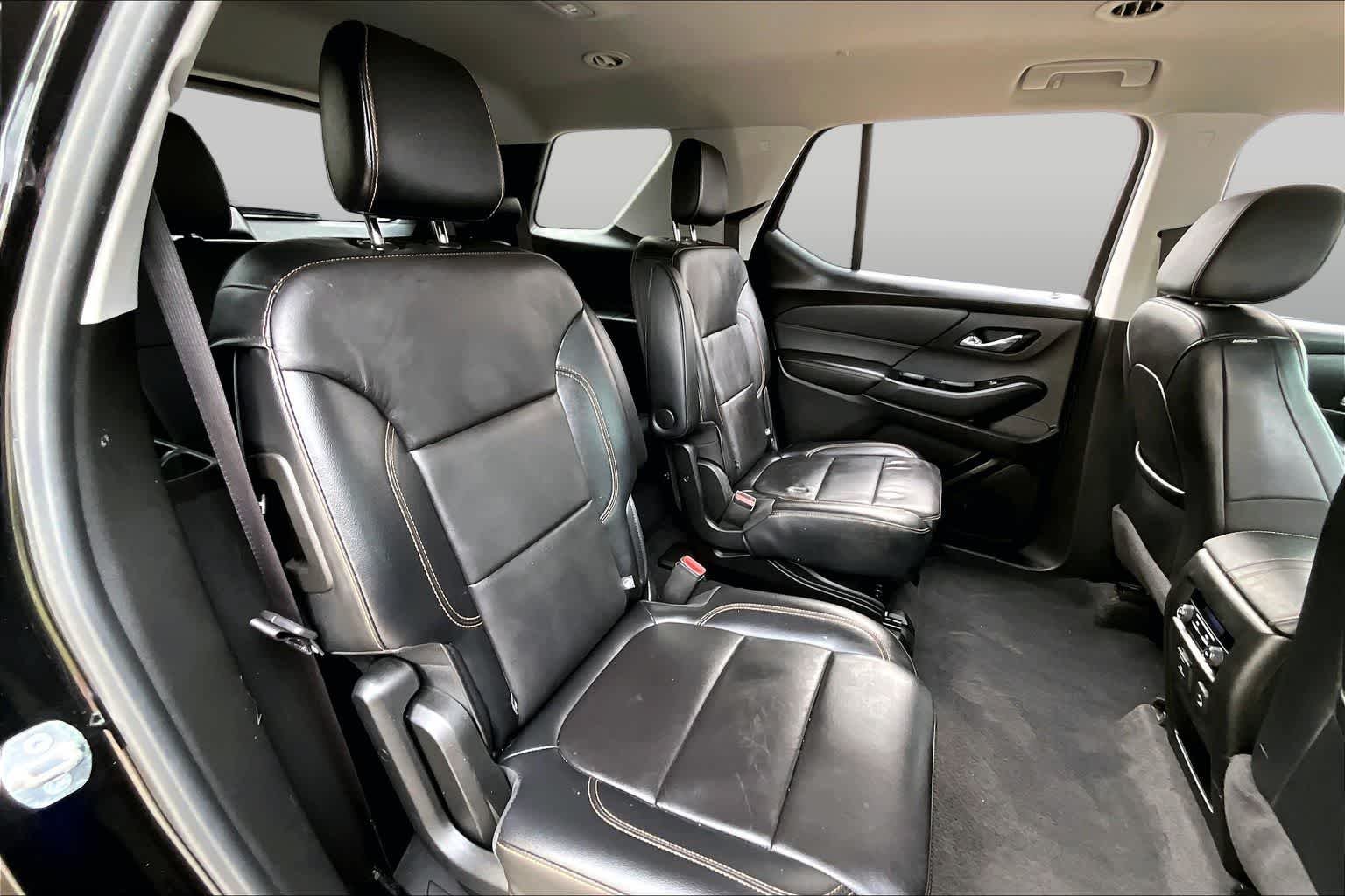 Used 2018 Mosaic Black Metallic Chevrolet LT Leather image 19
