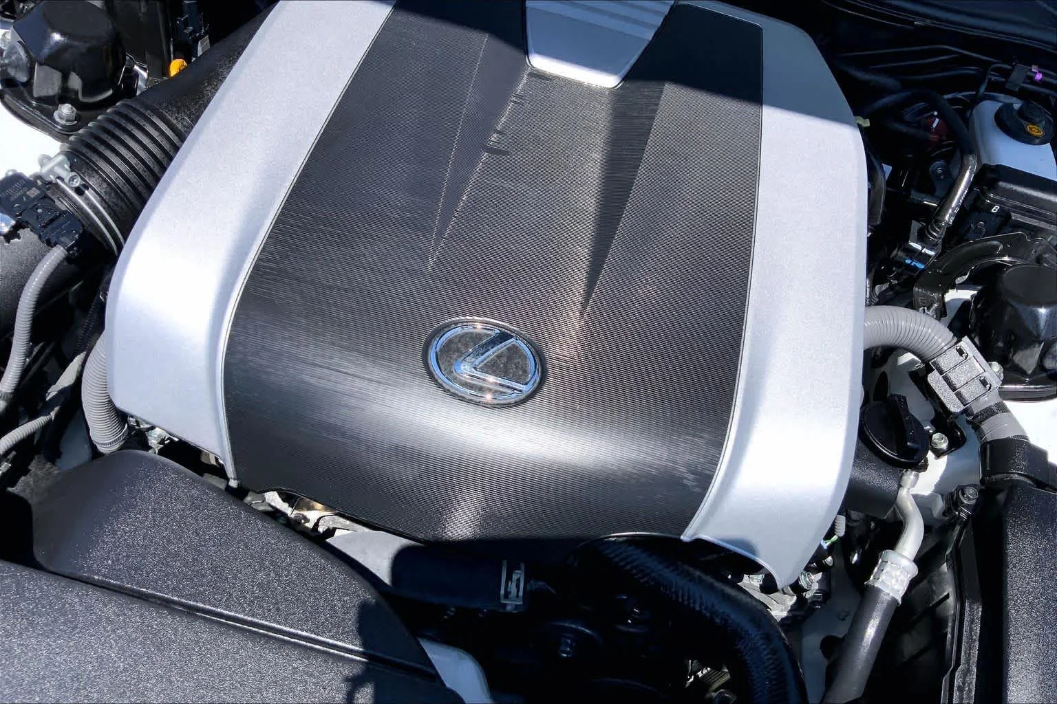 Certified Used 2025 ULTRA WHITE Lexus F SPORT image 33