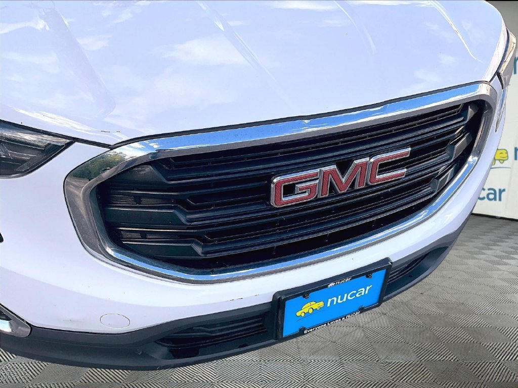 Used 2020 Summit White GMC SLE image 32