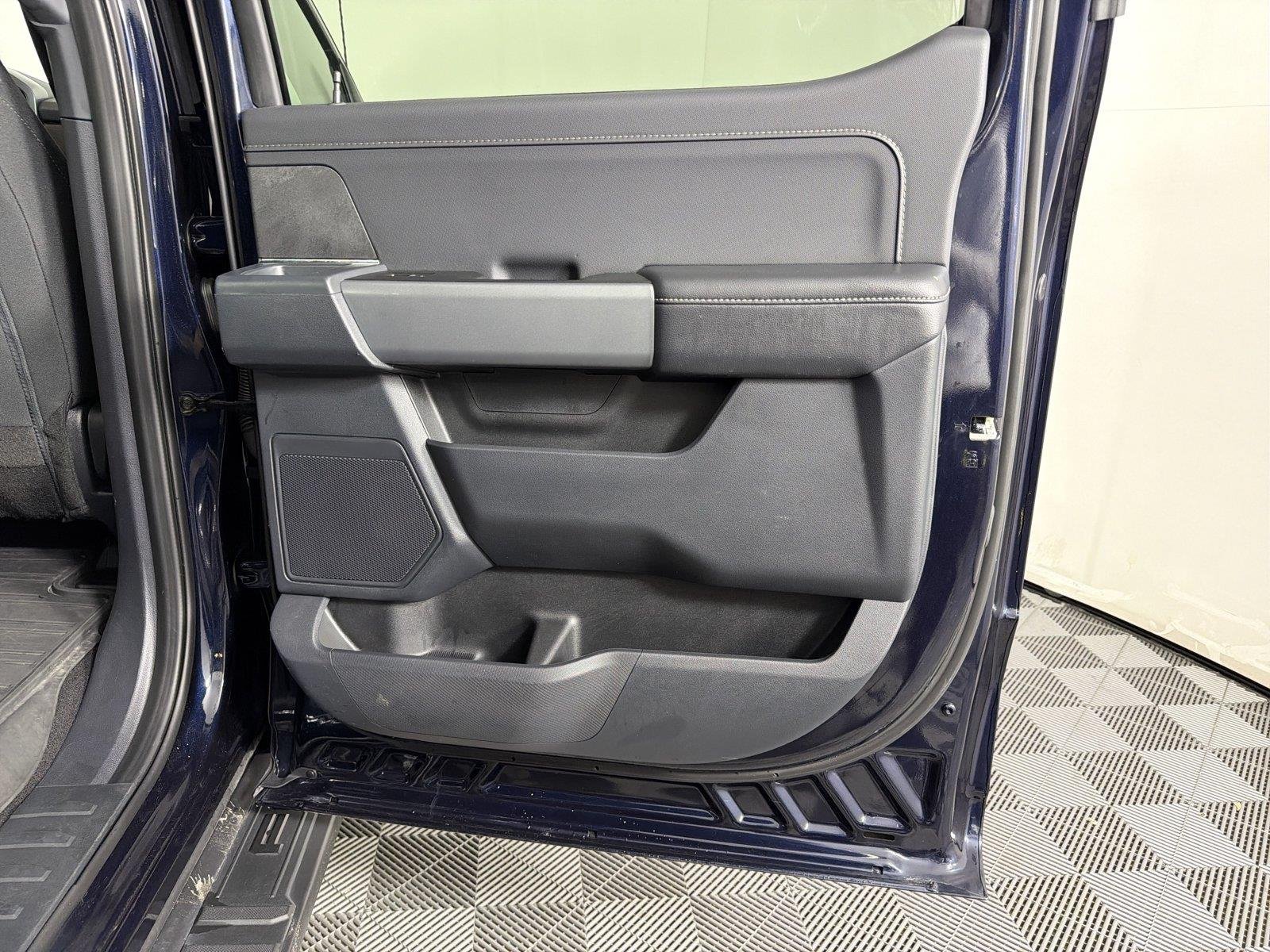 2025 Ford F-150 XLT - Photo 14
