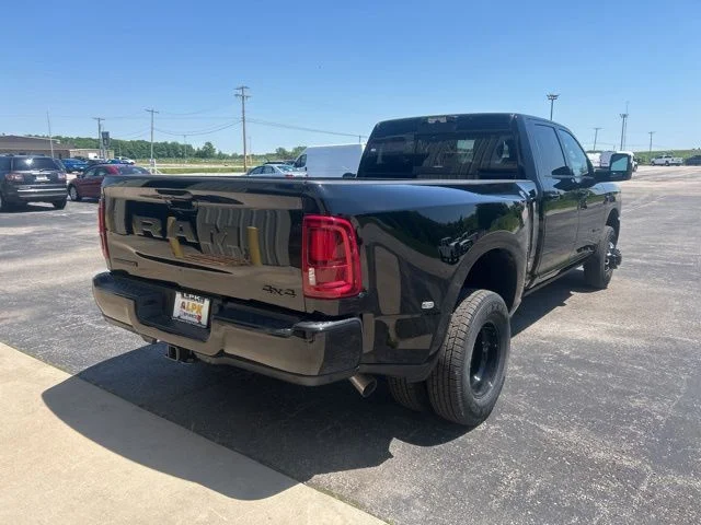 New 2026 Diamond Black Crystal Pearl-Coat Exterior Paint RAM LARAMIE image 3