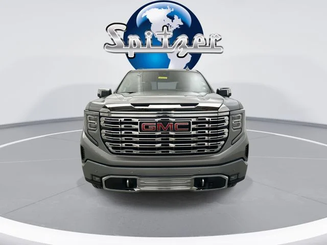 Used 2025 Silver GMC Denali image 3