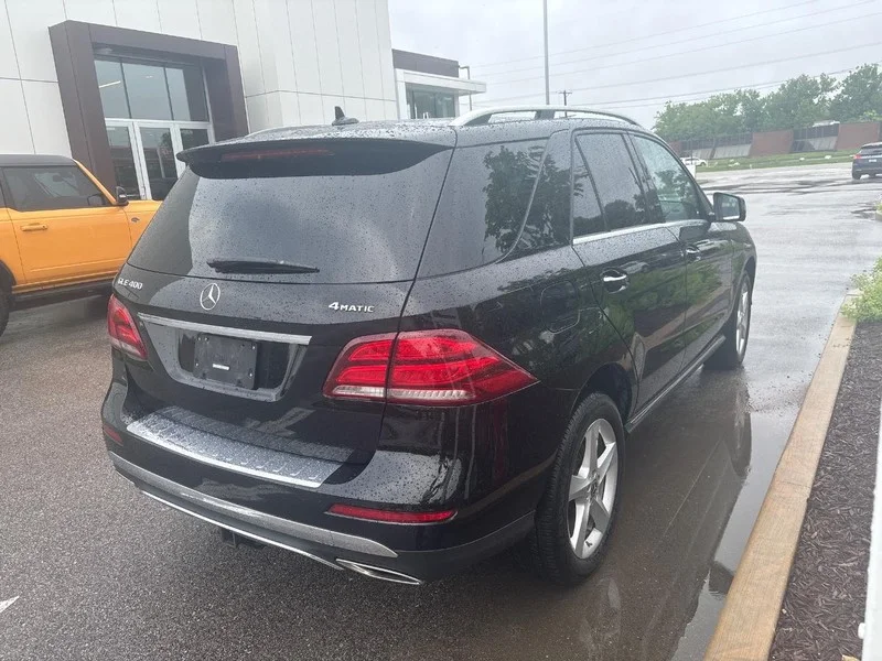 Used 2019  Mercedes-Benz GLE 400 image 3