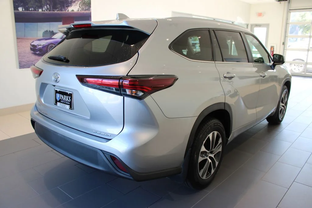 Used 2024 Silver Toyota XLE image 22