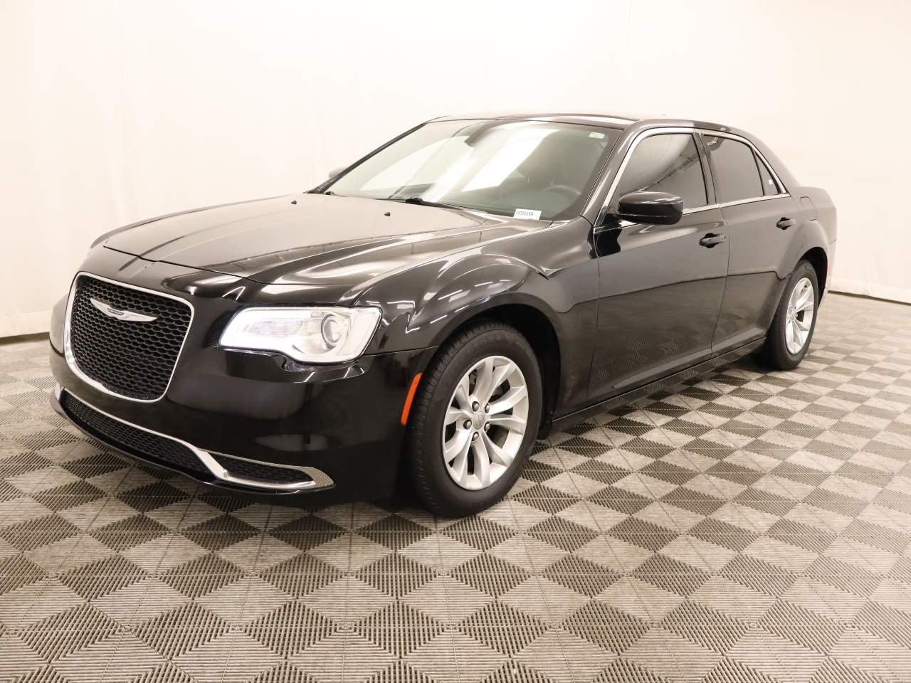 2015 Chrysler 300 Limited