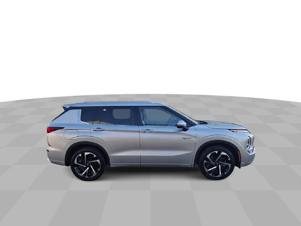 Used 2024 Mitsubishi Outlander Plug-In Hybrid SUV