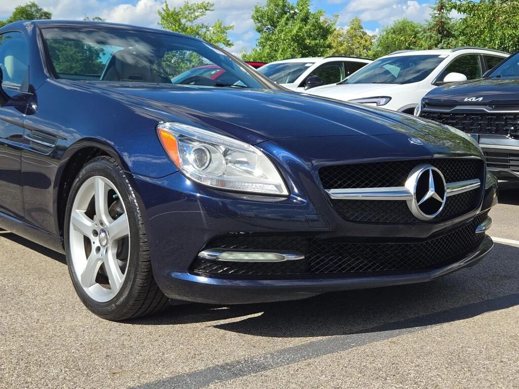 Used 2012 Blue Mercedes-Benz SLK 250 image 2