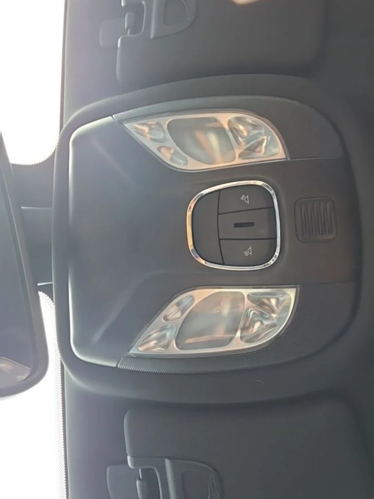 Used 2024 White Jeep Latitude image 29