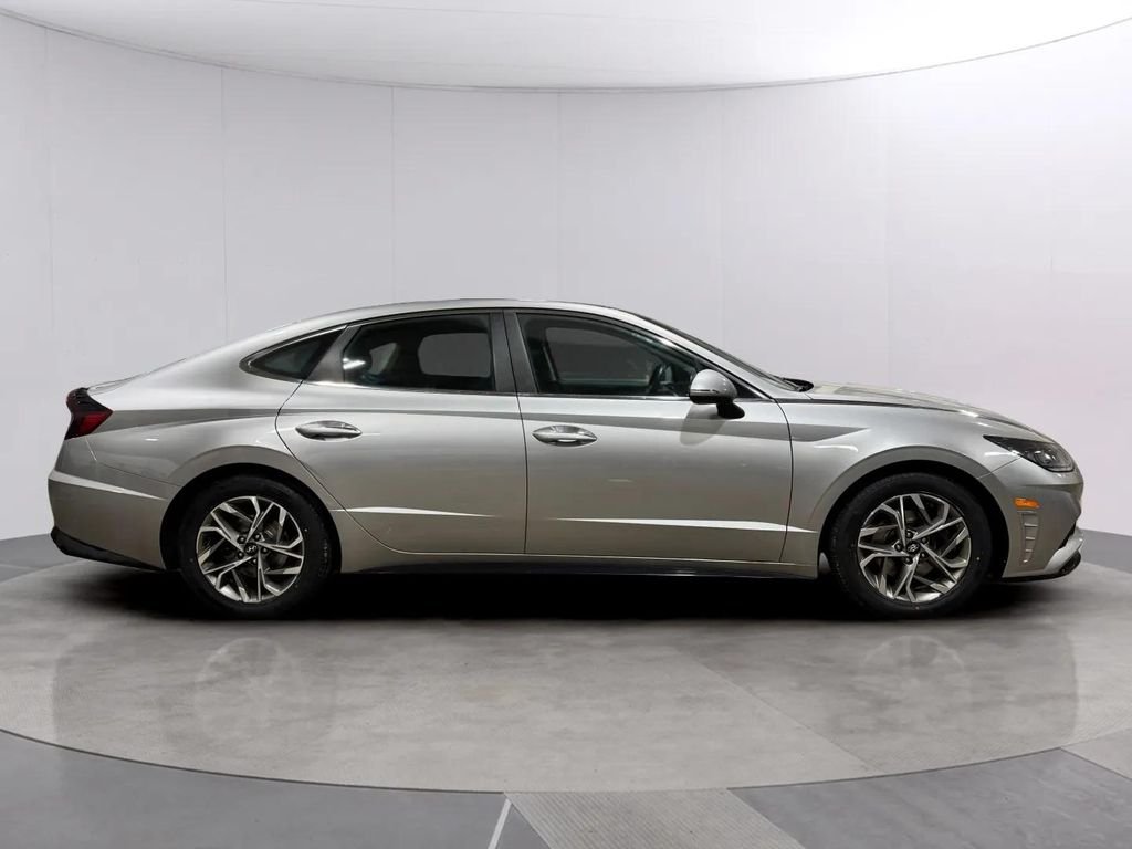 Used 2022 Hyundai Sonata SEL with VIN KMHL14JA6NA170269 for sale in Oconomowoc, WI
