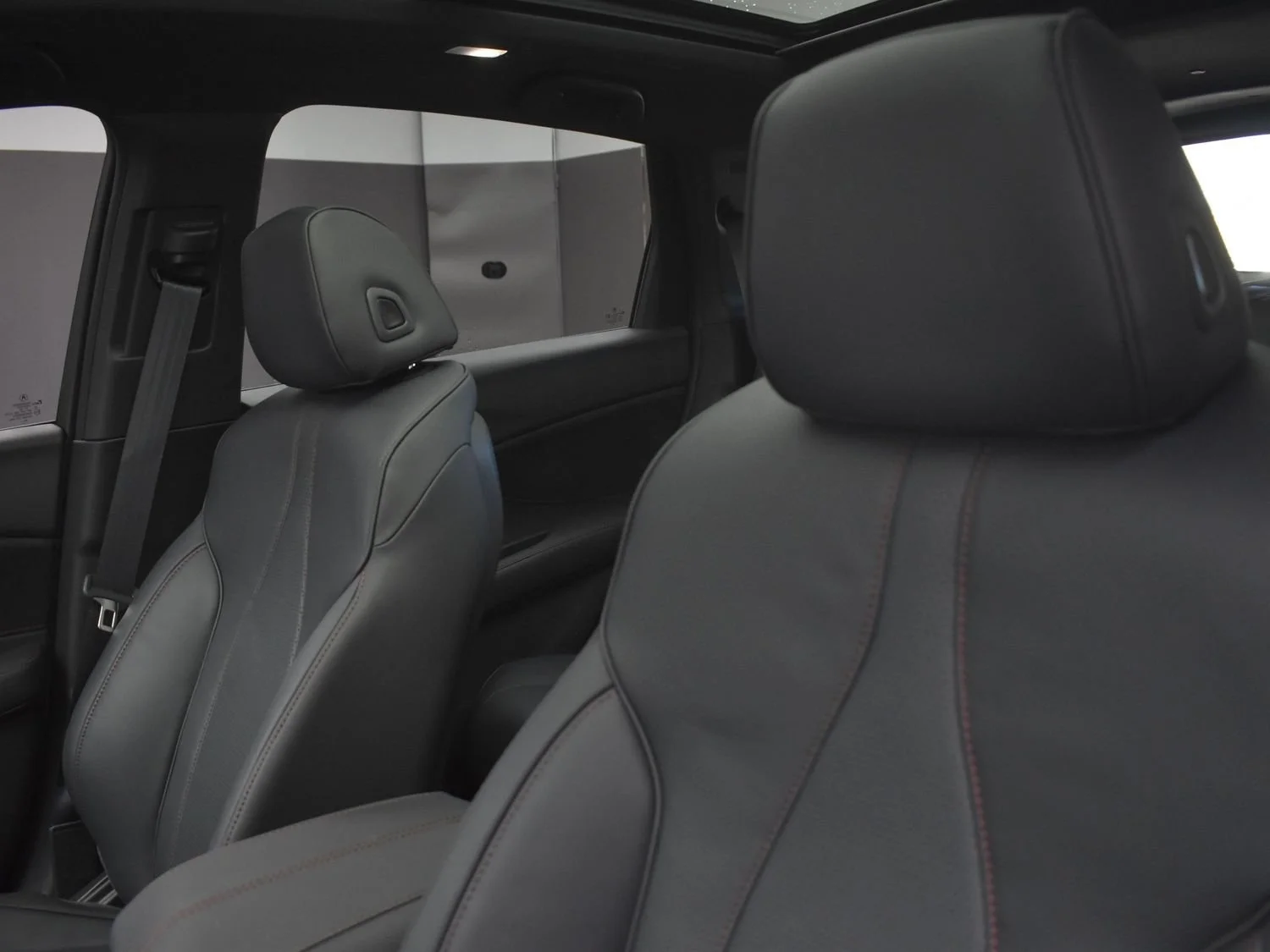New 2026 Solar Silver Metallic Acura w/A-Spec Advance Package image 21