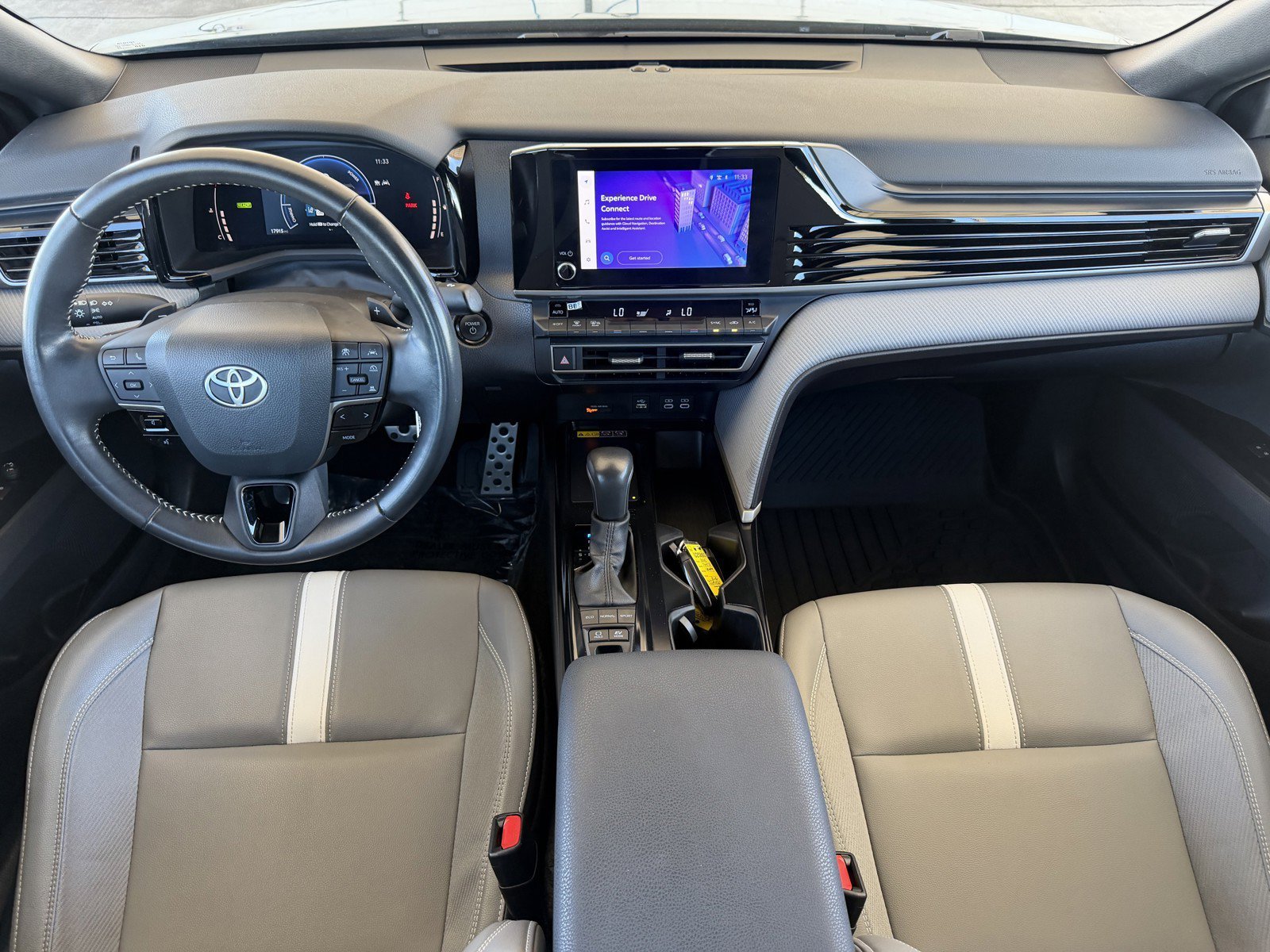Used 2025 Ocean Gem Toyota SE image 24