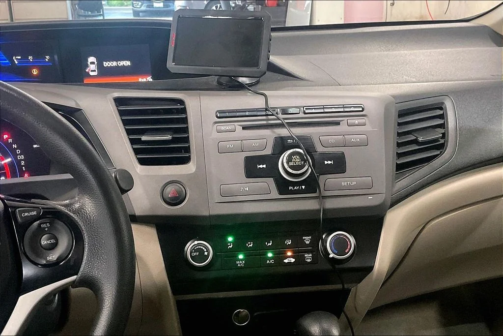 Used 2012 Red Honda LX image 5