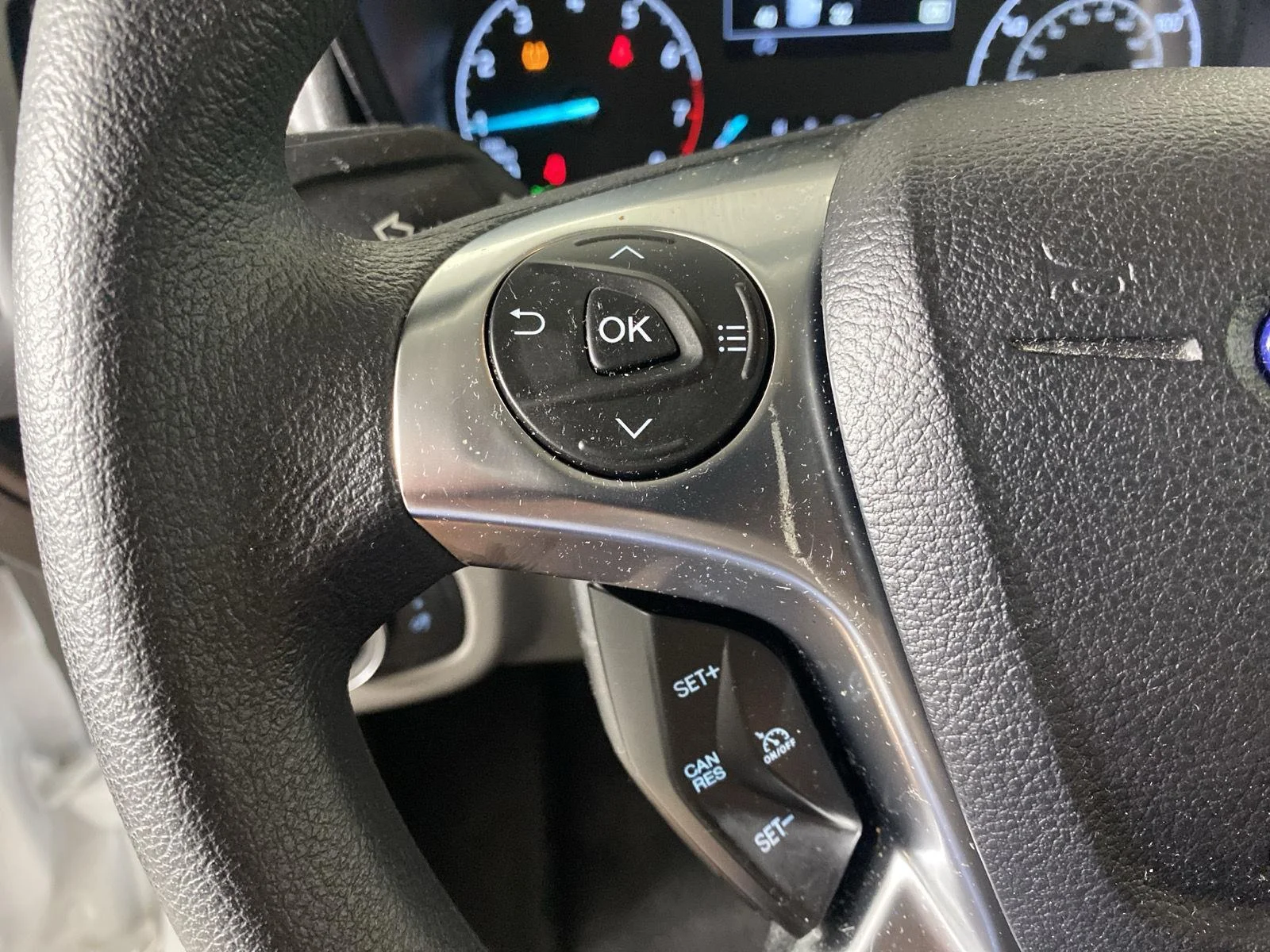 Used 2023 Frozen White Ford XL image 17