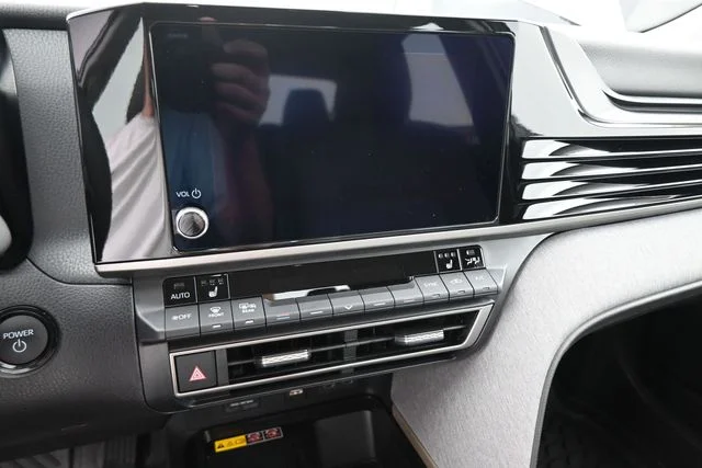 Used 2026  Toyota LE image 74