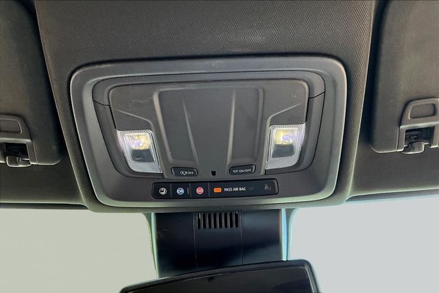 Used 2022 Blue Chevrolet LTZ image 28