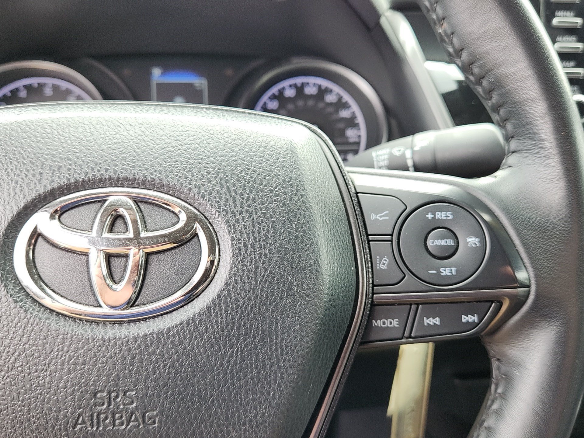 Certified Used 2024 Ice Cap Toyota SE image 17