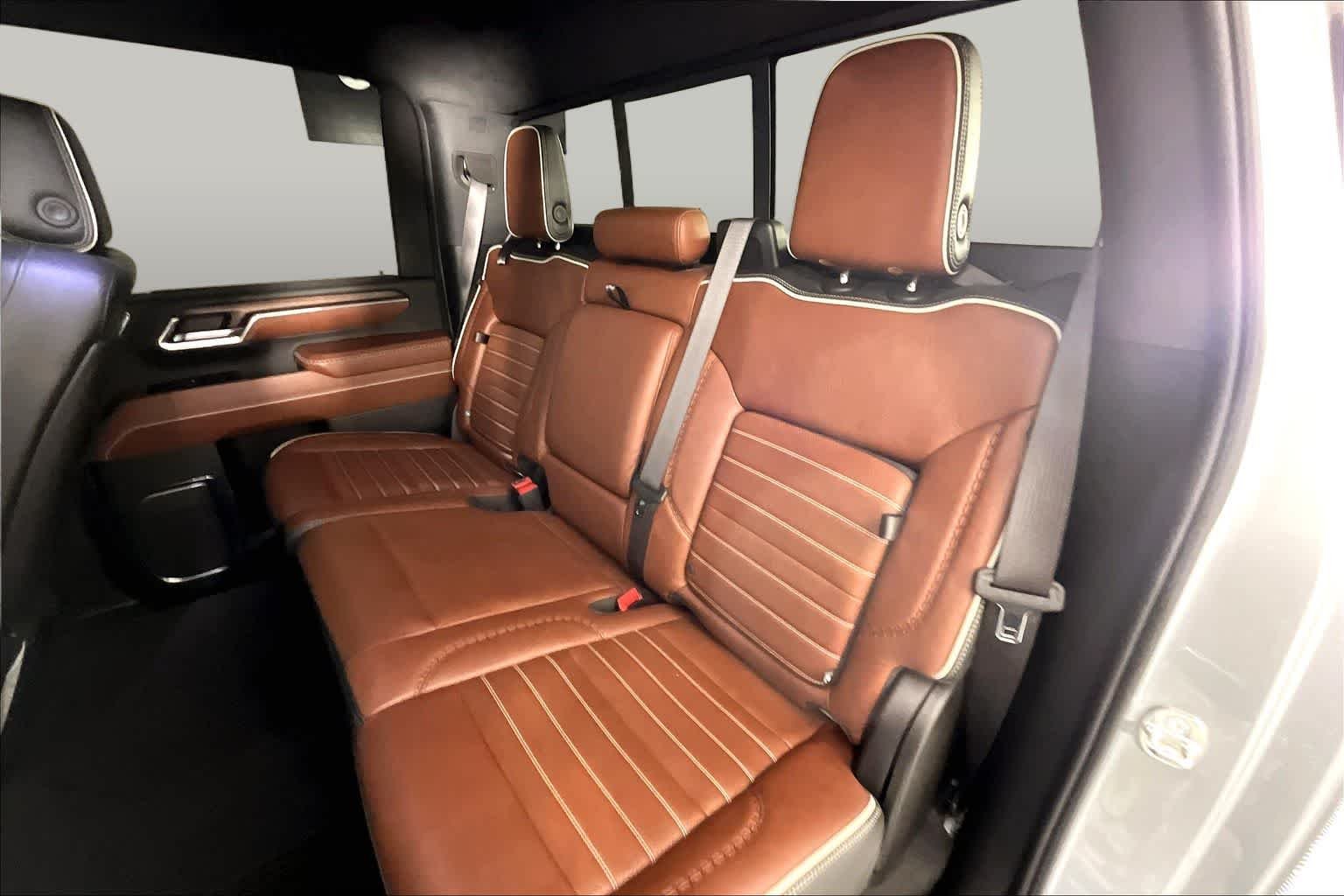 Used 2024 Sterling Metallic GMC Denali Ultimate image 18