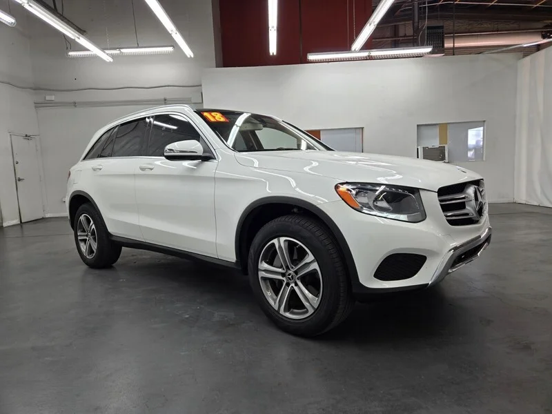 Used 2018 White Mercedes-Benz GLC 300 image 4