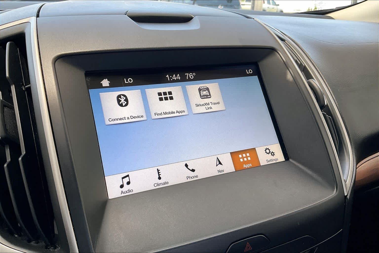 Used 2018 Shadow Black Ford SEL image 31