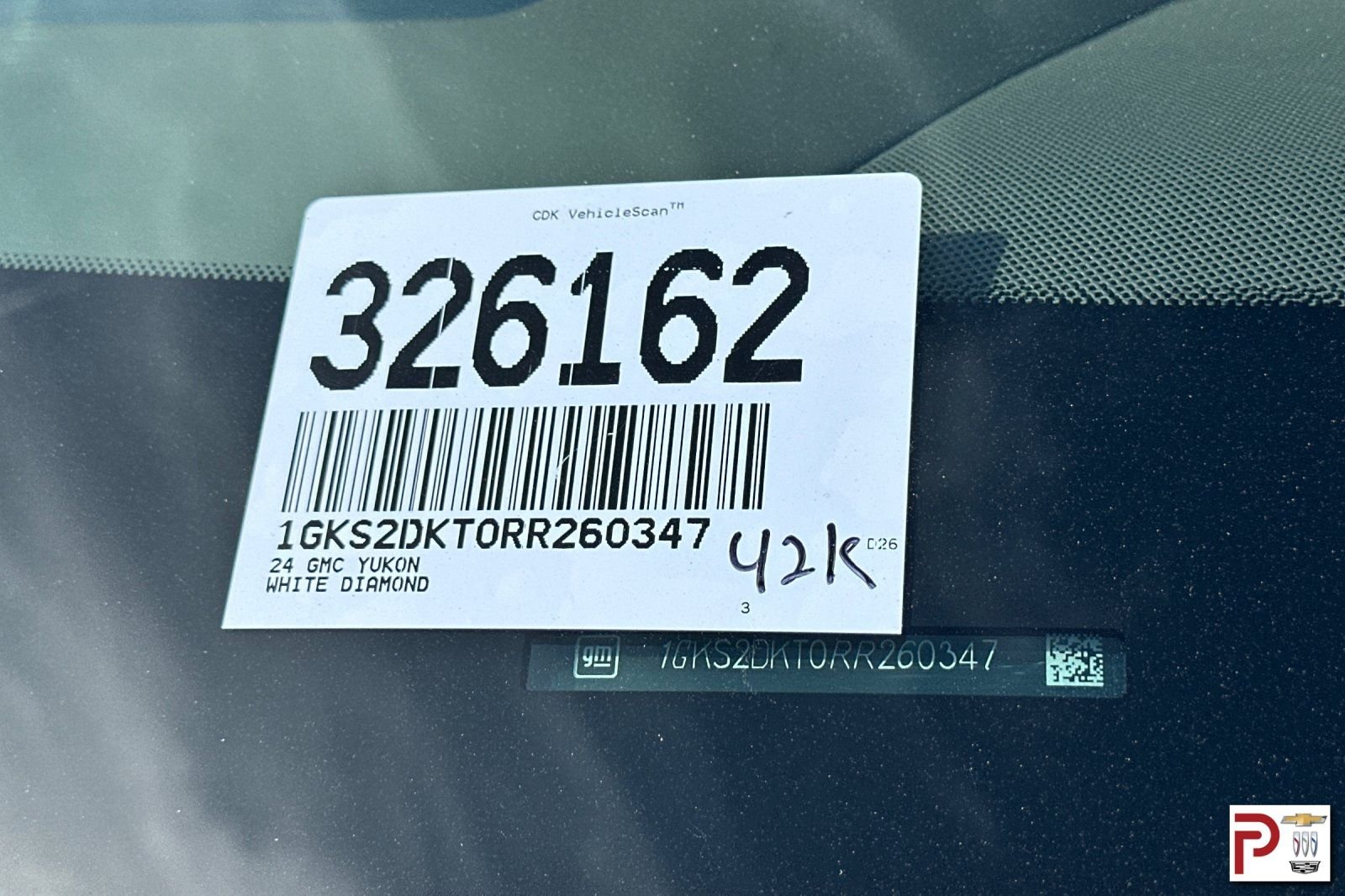Used 2024 White GMC Denali image 37