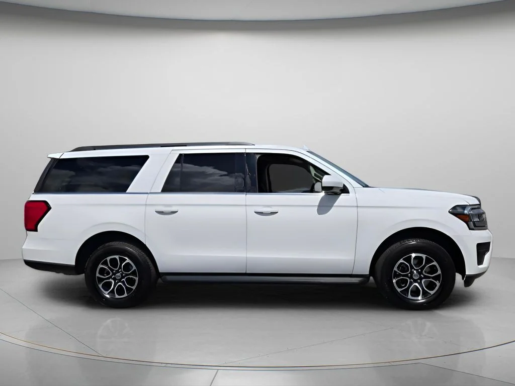 Used 2024 White Ford XLT image 4
