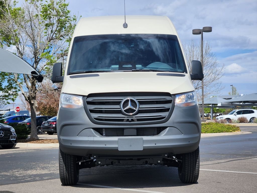 Used 2026 Pebble Grey Mercedes-Benz CARGO image 3