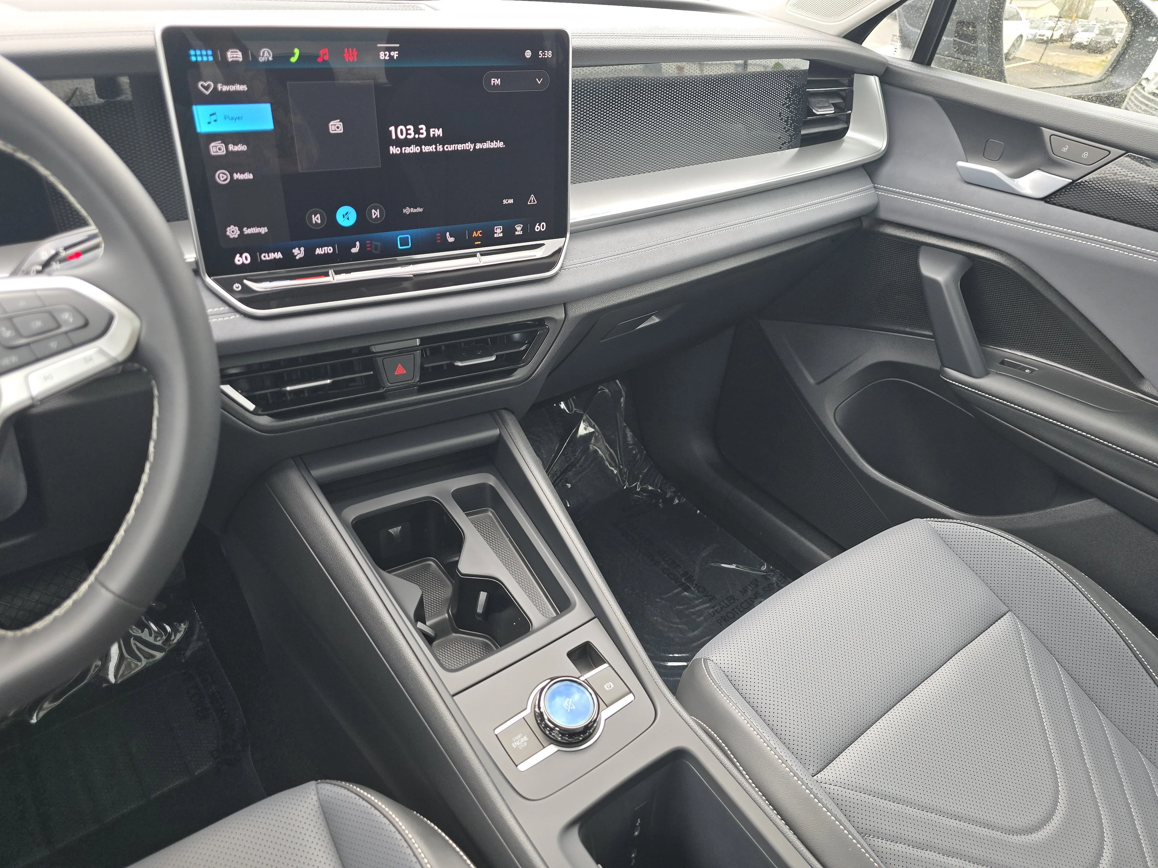 New 2026 Platinum Gray Metallic Volkswagen SE image 23