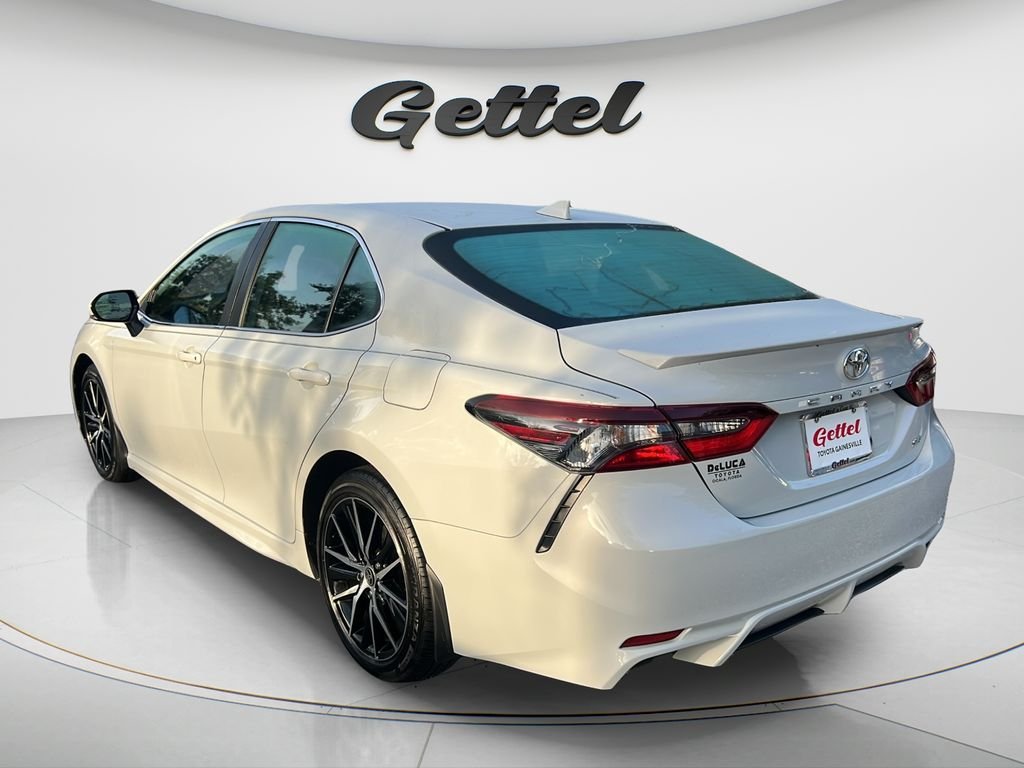 Used 2024 White Toyota SE image 7