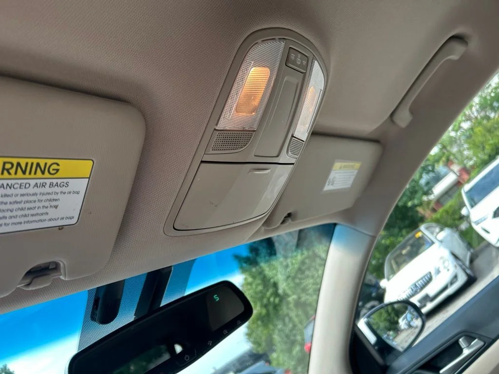 Used 2018 White Hyundai SEL Plus image 27