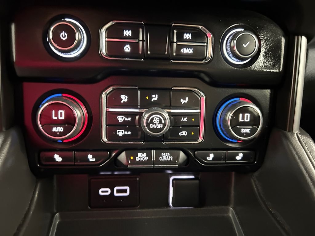 Used 2024 Gray Chevrolet LT image 30