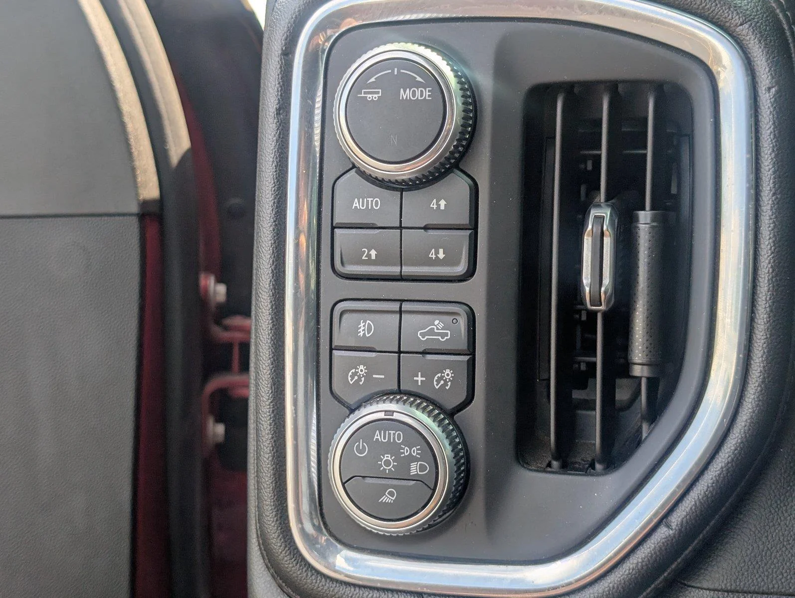 Used 2020 RED QUARTZ TINTCOAT GMC Denali image 30