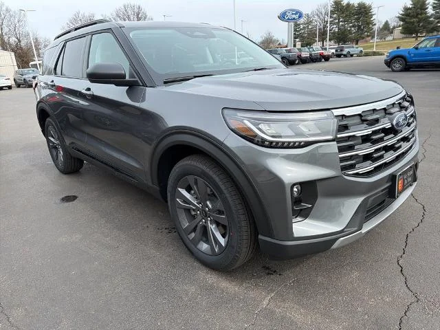 New 2026 Carbonized Gray Metallic Ford Active image 37