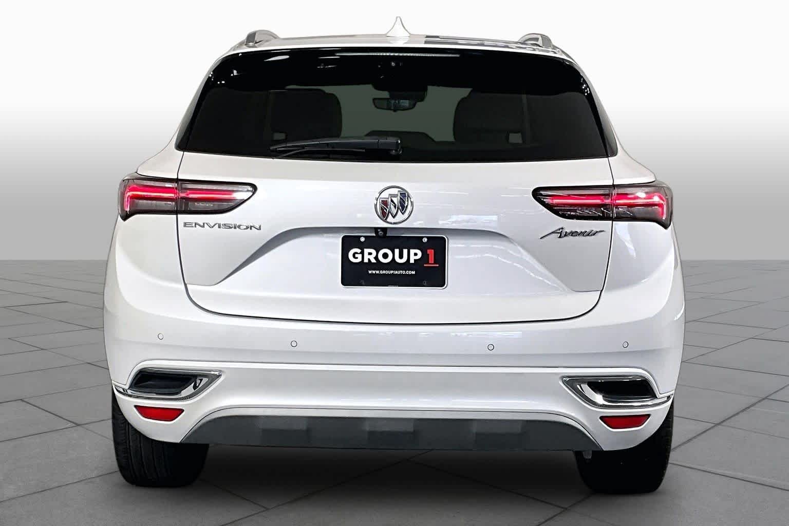 Used 2023 White Frost Tricoat Buick Avenir image 5