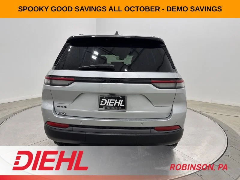 2026 Jeep Grand Cherokee Laredo - Photo 6