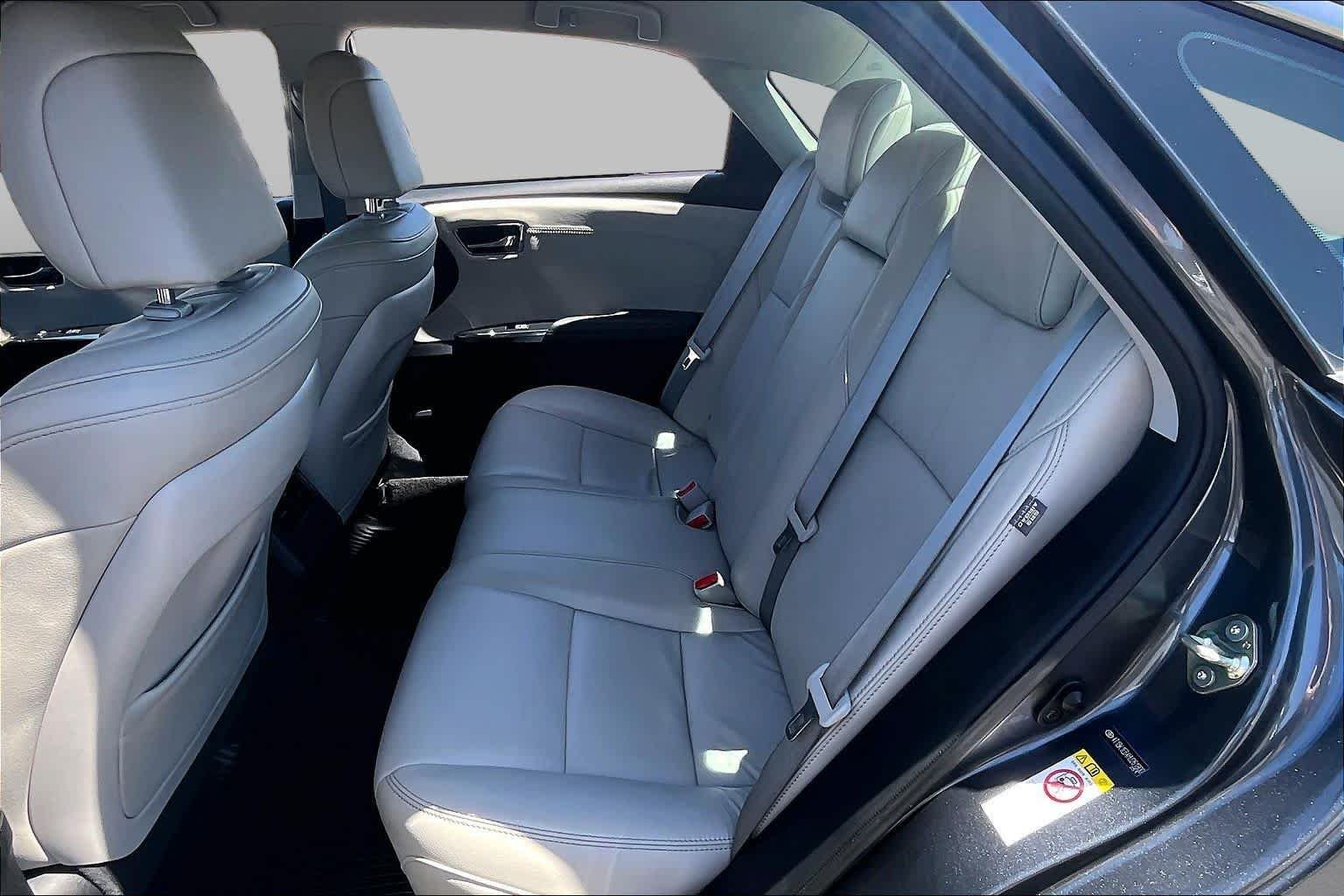 Used 2017 Magnetic Gray Metallic Toyota XLE image 20
