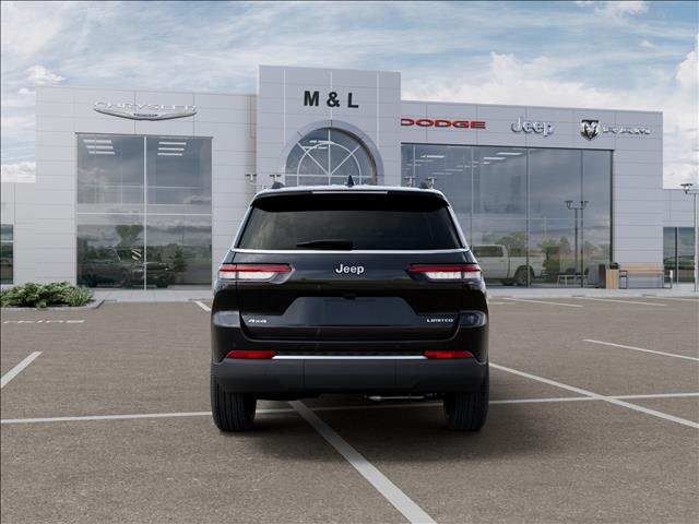 New 2026 Diamond Black Crystal Pearl-Coat Exterior Paint Jeep Limited 4x4 image 7