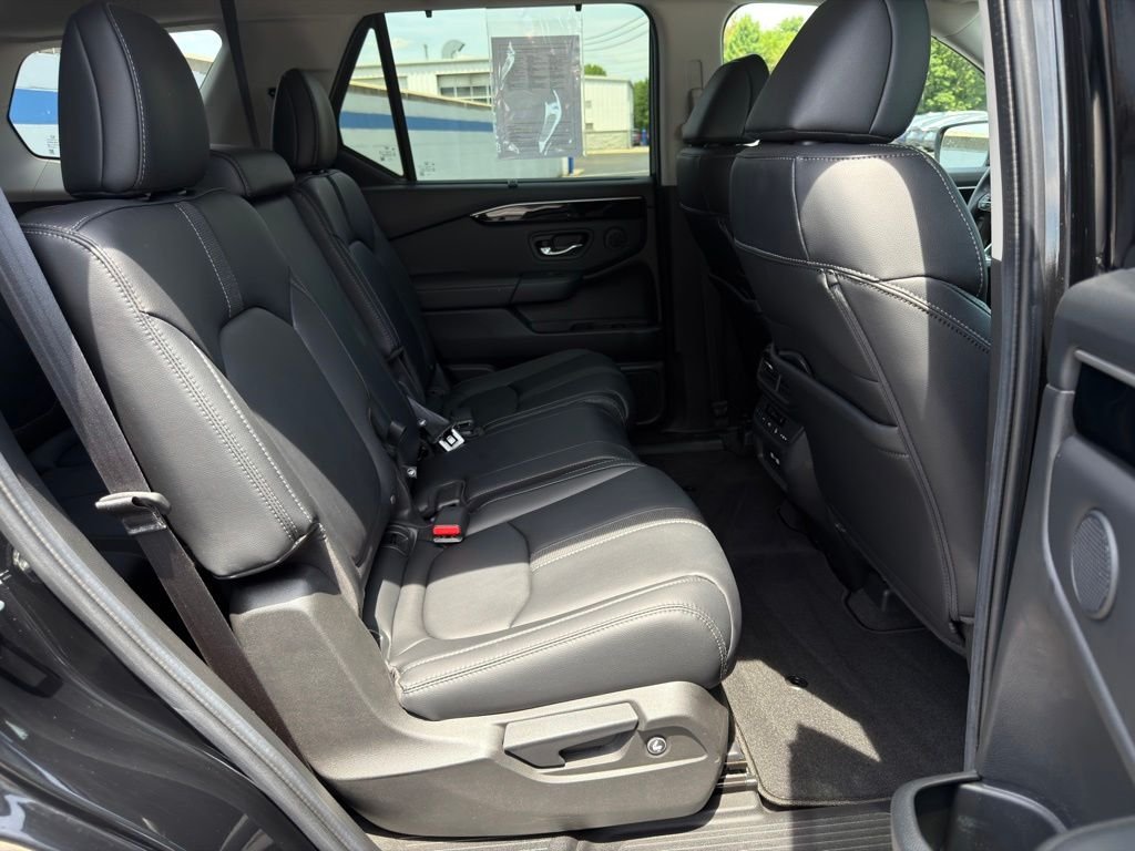 2023 Honda Pilot EX-L - Photo 23