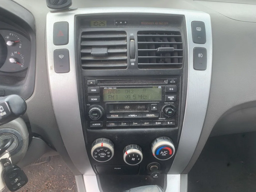Used 2006 Nautical Blue/Cool Gray Cladding Hyundai GLS image 15