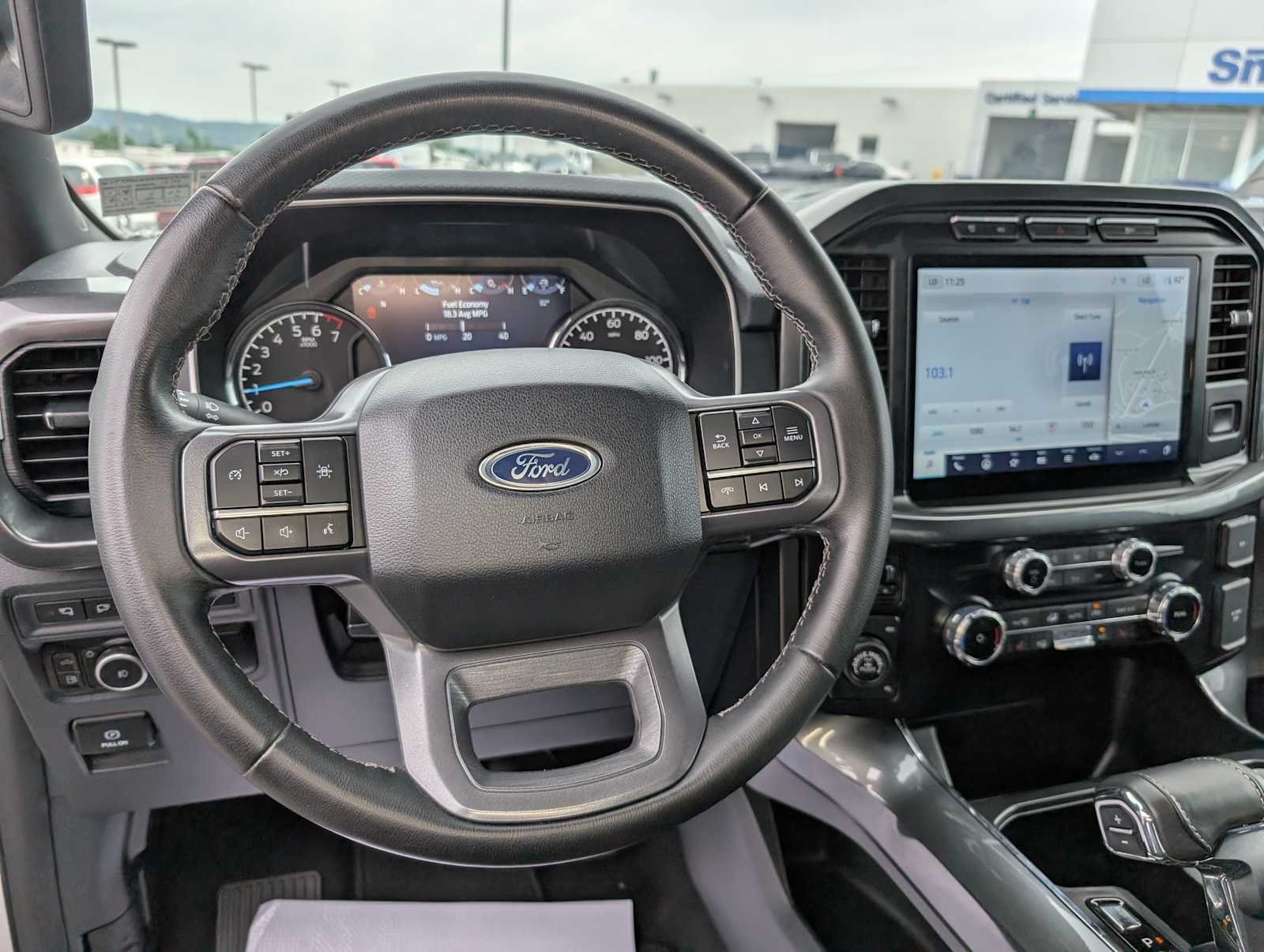 Used 2023 Oxford White Ford XLT image 40