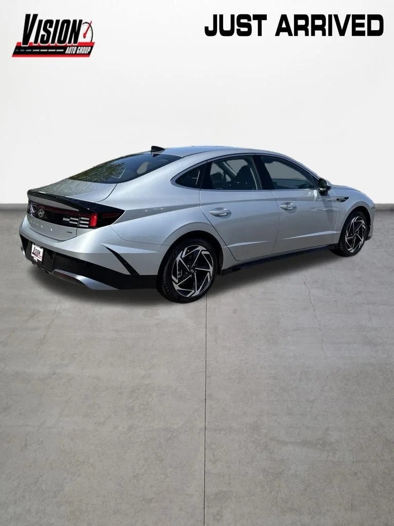 New 2026 Silver Hyundai SEL Sport image 6