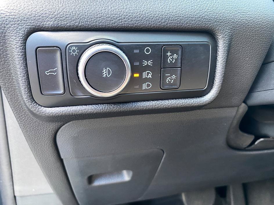 Used 2023 Blue Metallic Ford XLT image 24