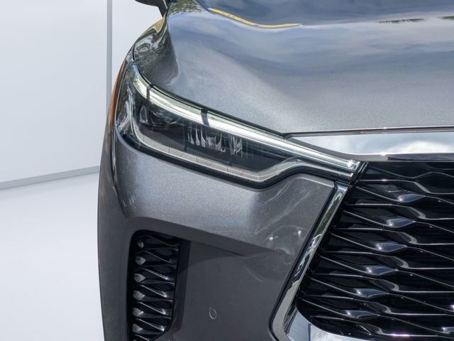 Certified Used 2024 Gray INFINITI LUXE image 9