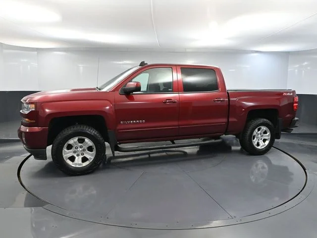 Used 2016 Red Chevrolet LT image 11