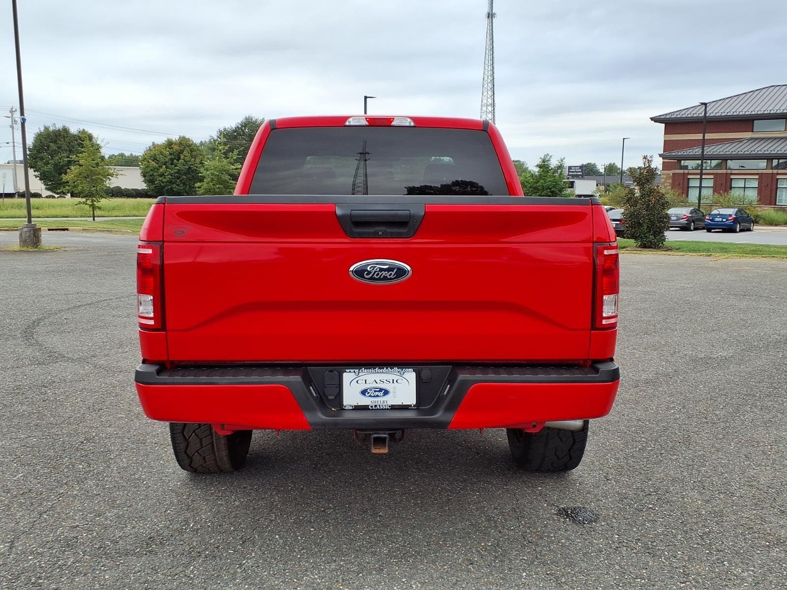 Used 2017 Race Red Ford XL image 11