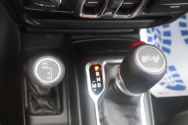 Used 2022 Bright White Clearcoat Jeep Unlimited Sport S image 17