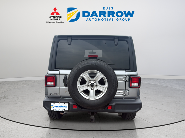 Used 2020 Silver Jeep Sport S image 4