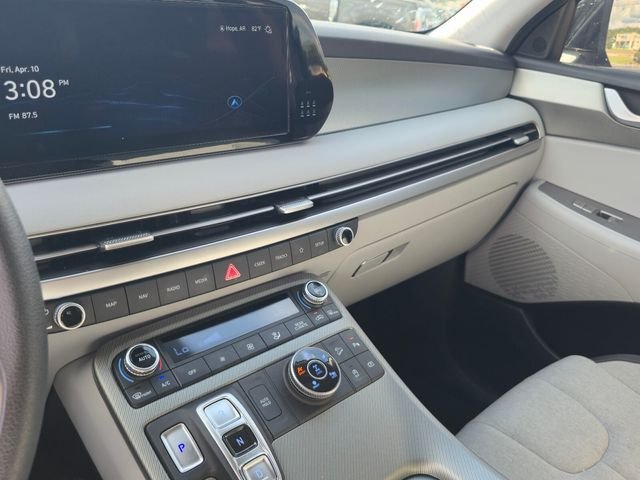 Certified Used 2025 Black Hyundai SE image 26