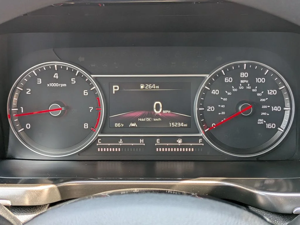 Used 2023 White Kia LX image 17